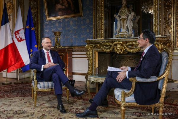 001_Prezydent_Karol_Nawrocki_wizyta_Francja_wywiad_kanal_LCI_20250916_MWB11115